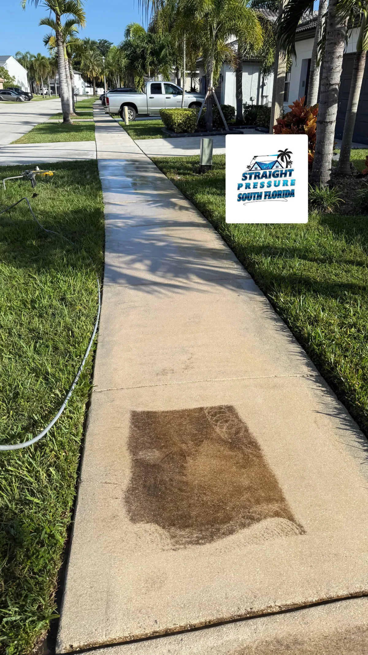 Sidewalk pressure cleaning before and after service in Pembroke Pines