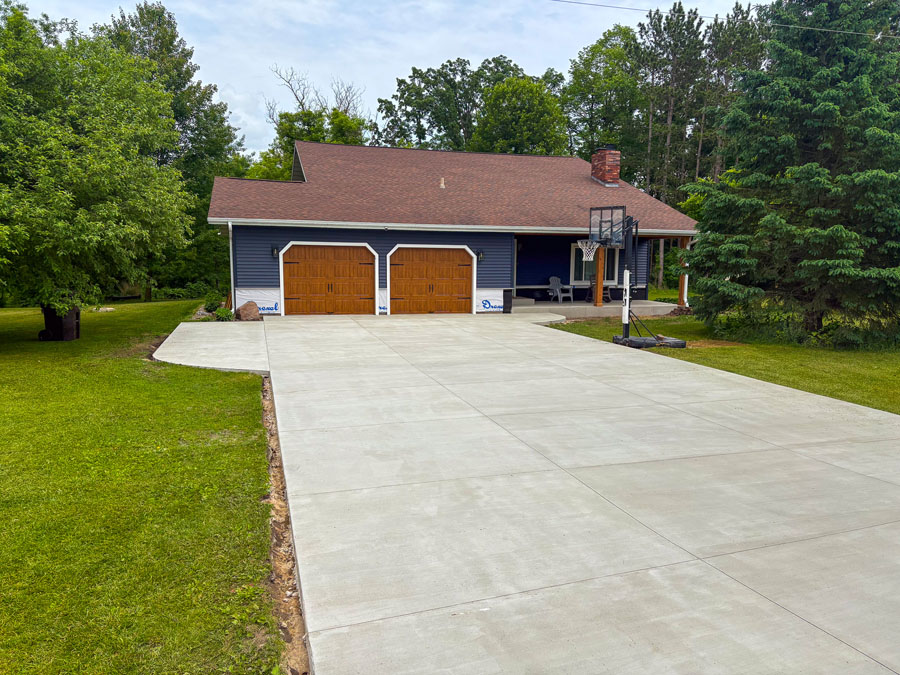 Hempstead Concrete builds and installs driveways.