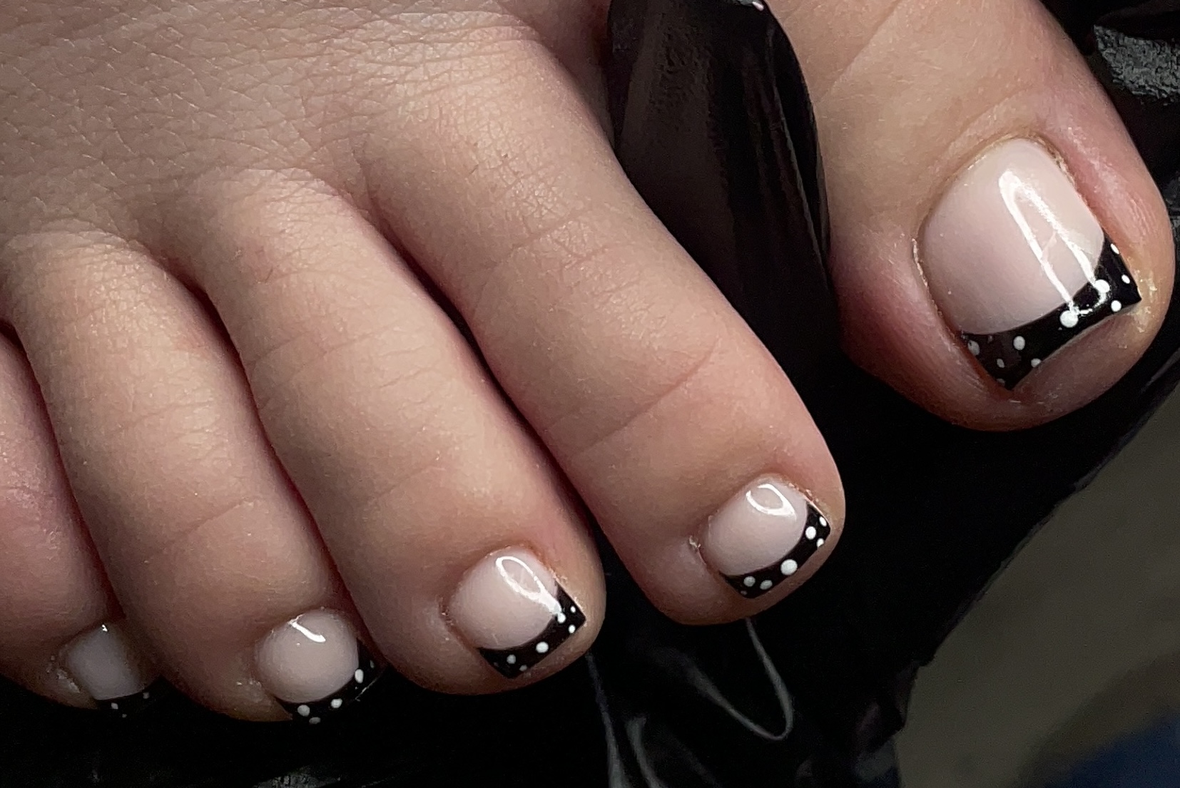 Chrome icy blue manicure with reflective finish