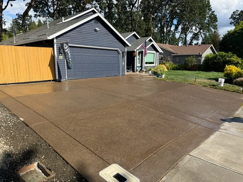Corvallis Concrete builds and installs Walkway