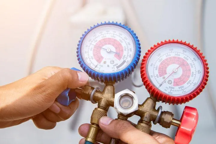 HVAC manifold gauges