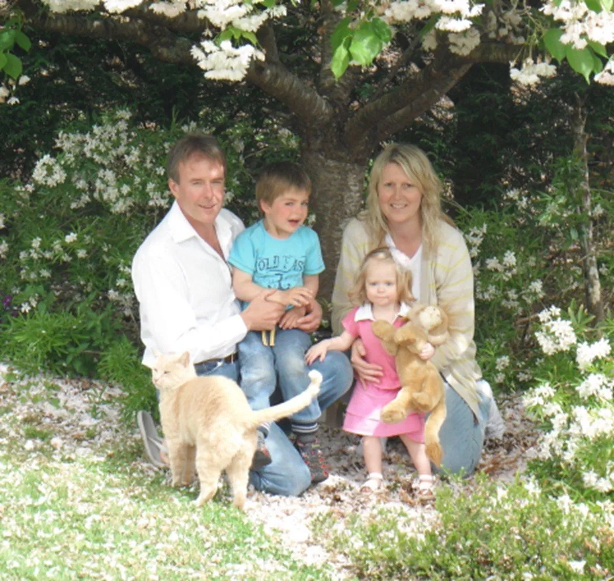 Fresh Chill Owners Charlie and Bronny Paterson and family