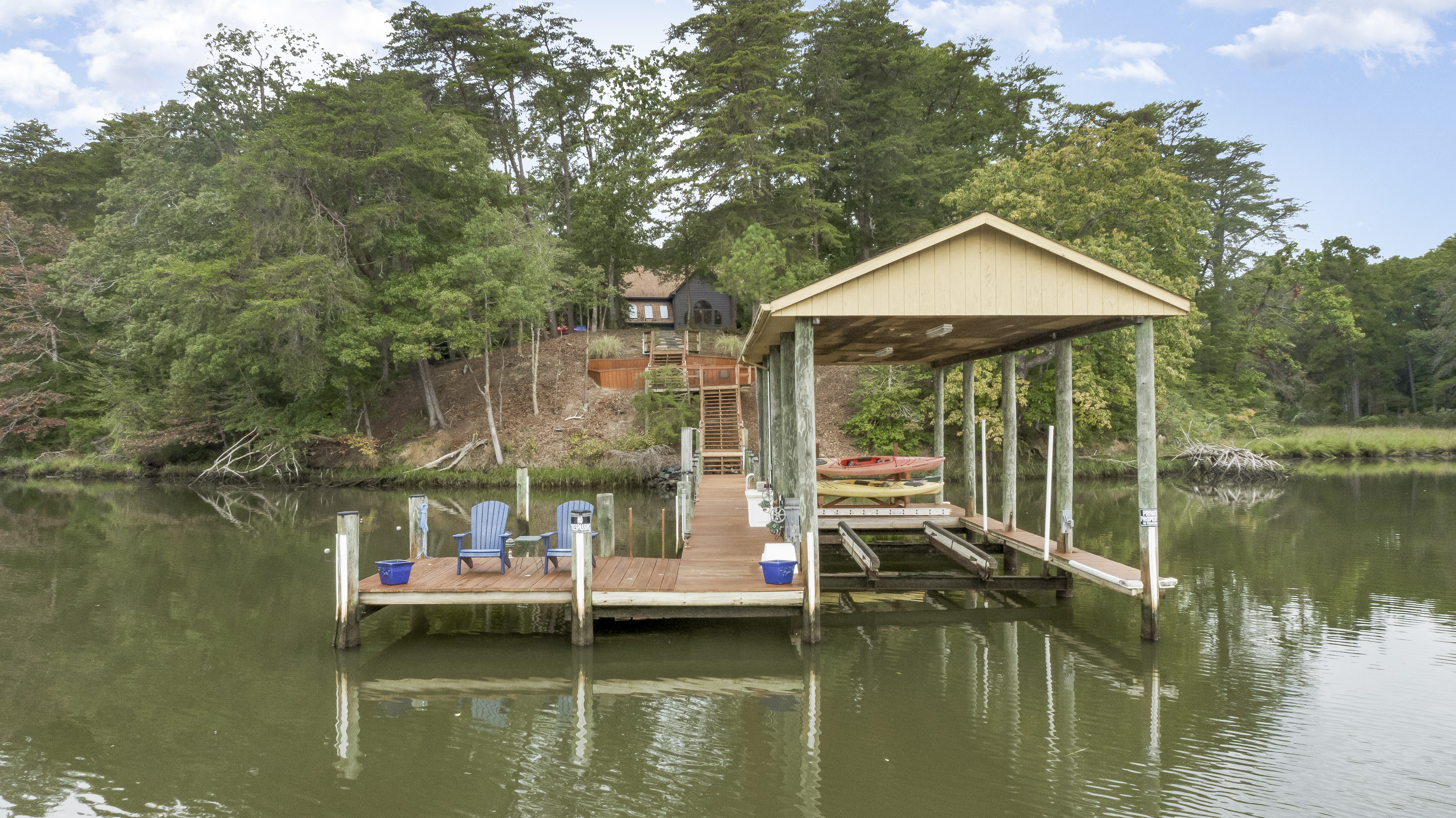 Waterfront home with private dock and boat lift in Southern Maryland Chesapeake Bay property