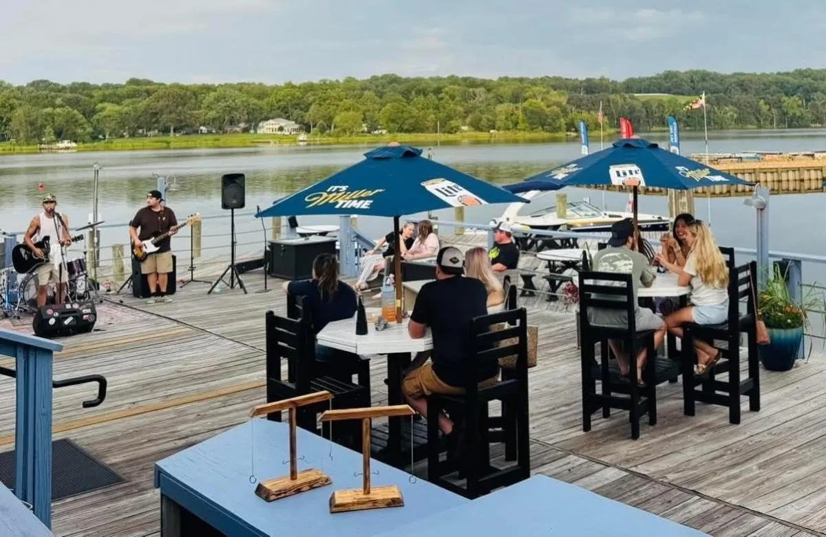 Waterfront dining and live music in Charles County Maryland local lifestyle