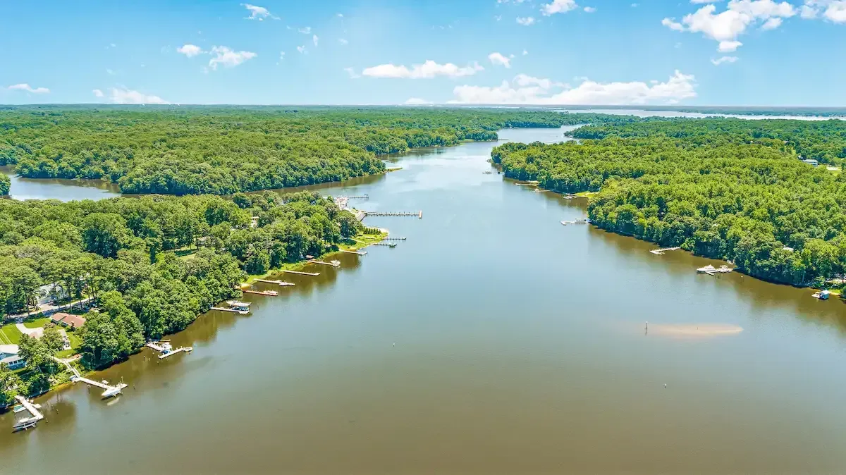 Aerial view of waterfront homes along a river in Southern Maryland Chesapeake Bay area