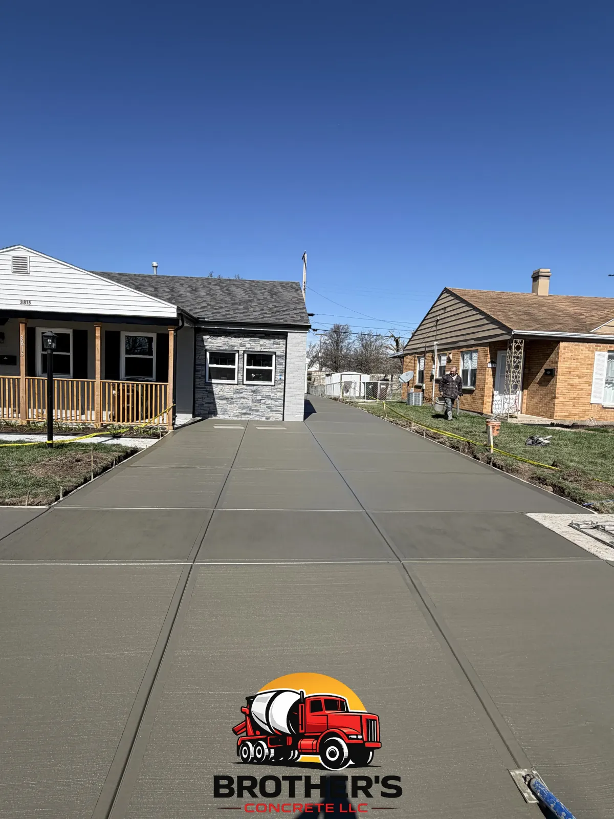 new concrete driveway in Cincinnati Ohio modern residential home