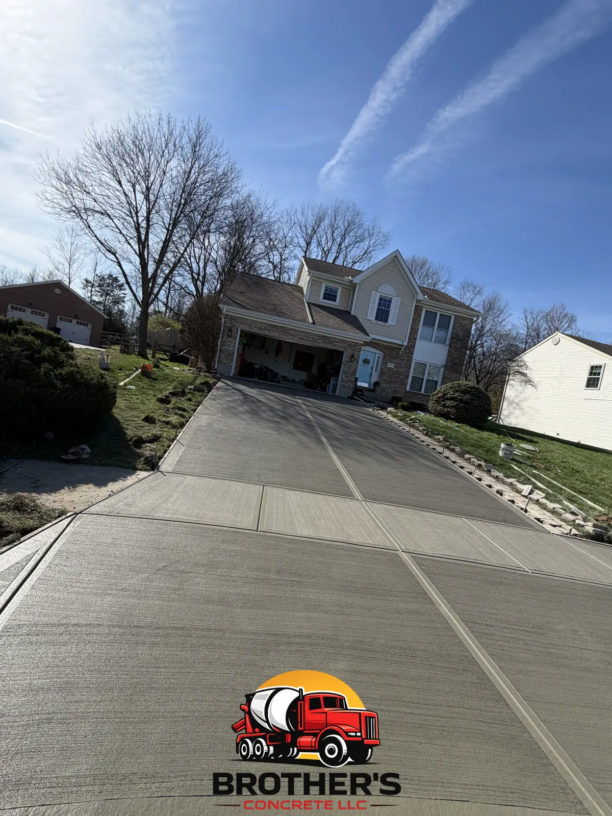 concrete driveway installation Cincinnati Ohio residential home