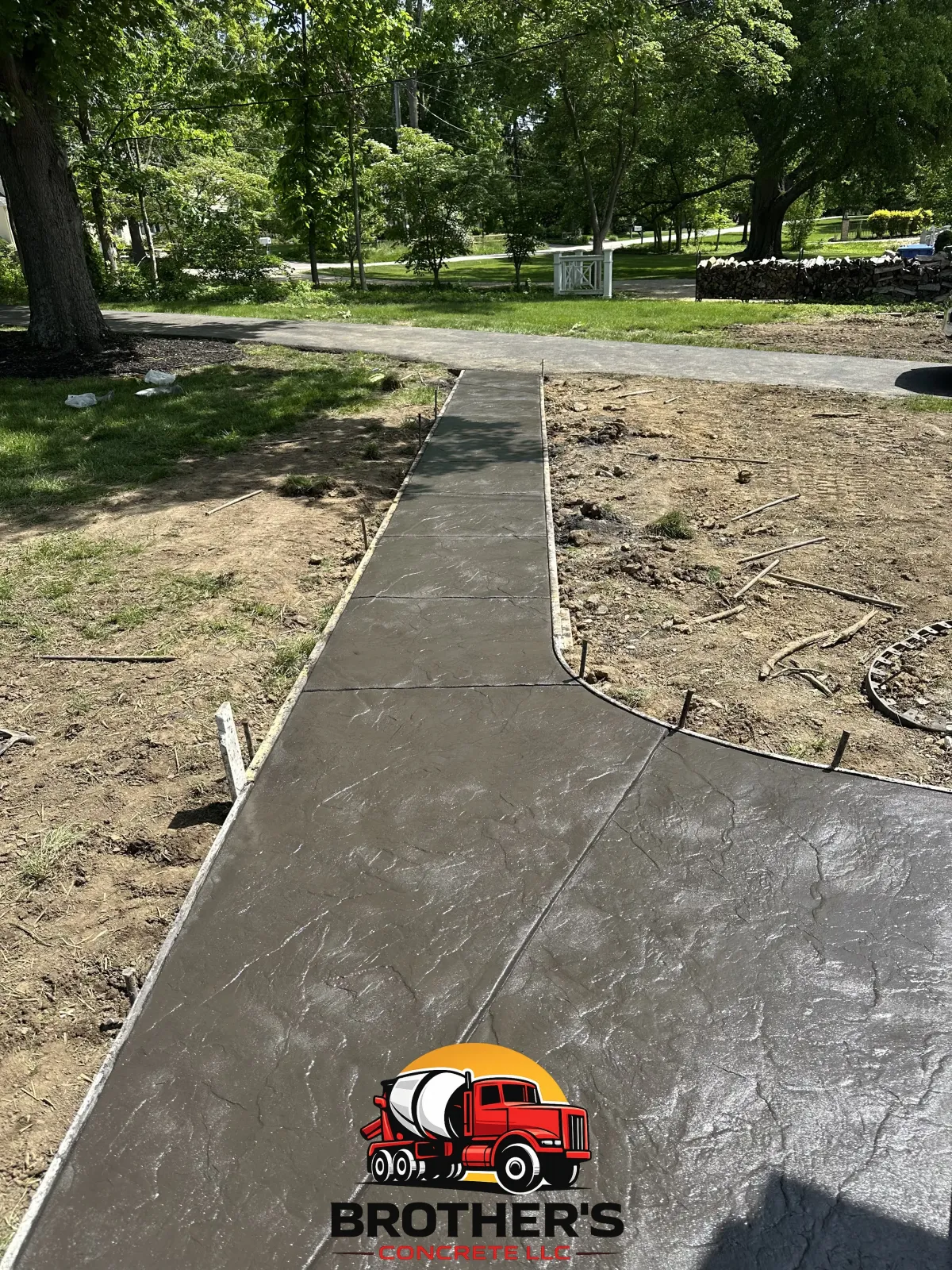 stamped concrete patio in Cincinnati Ohio decorative concrete design custom pattern finish