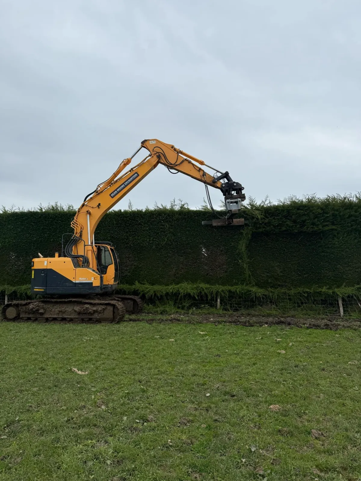Excavation and farm maintenance work done by Dean Moore Excavation across Southland, showcasing past projects.