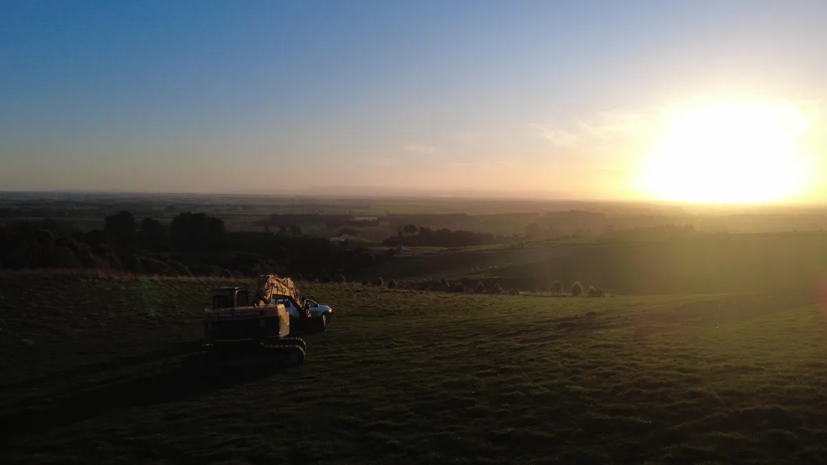 Excavation and farm maintenance work done by Dean Moore Excavation across Southland, showcasing past projects.
