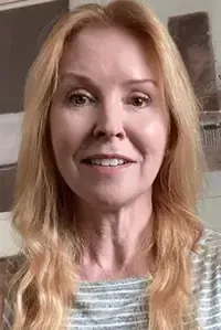 happy woman after using Sugarmute