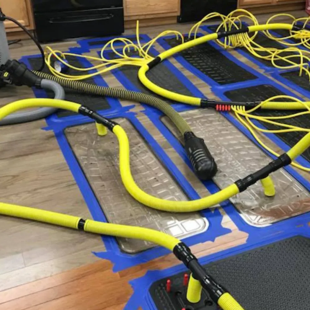 hardwood floor drying during knoxville water damage restoration