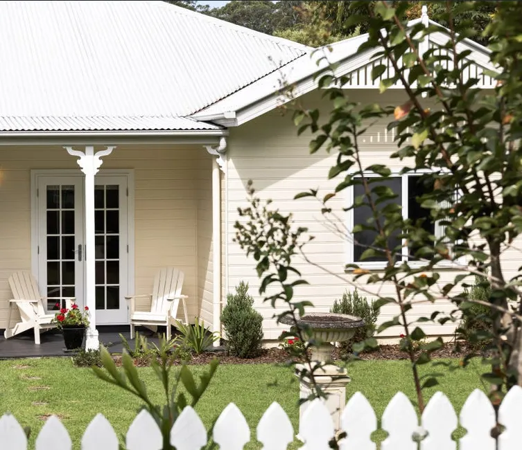  Lovely Couple Finds Their Forever Home in Palmwoods