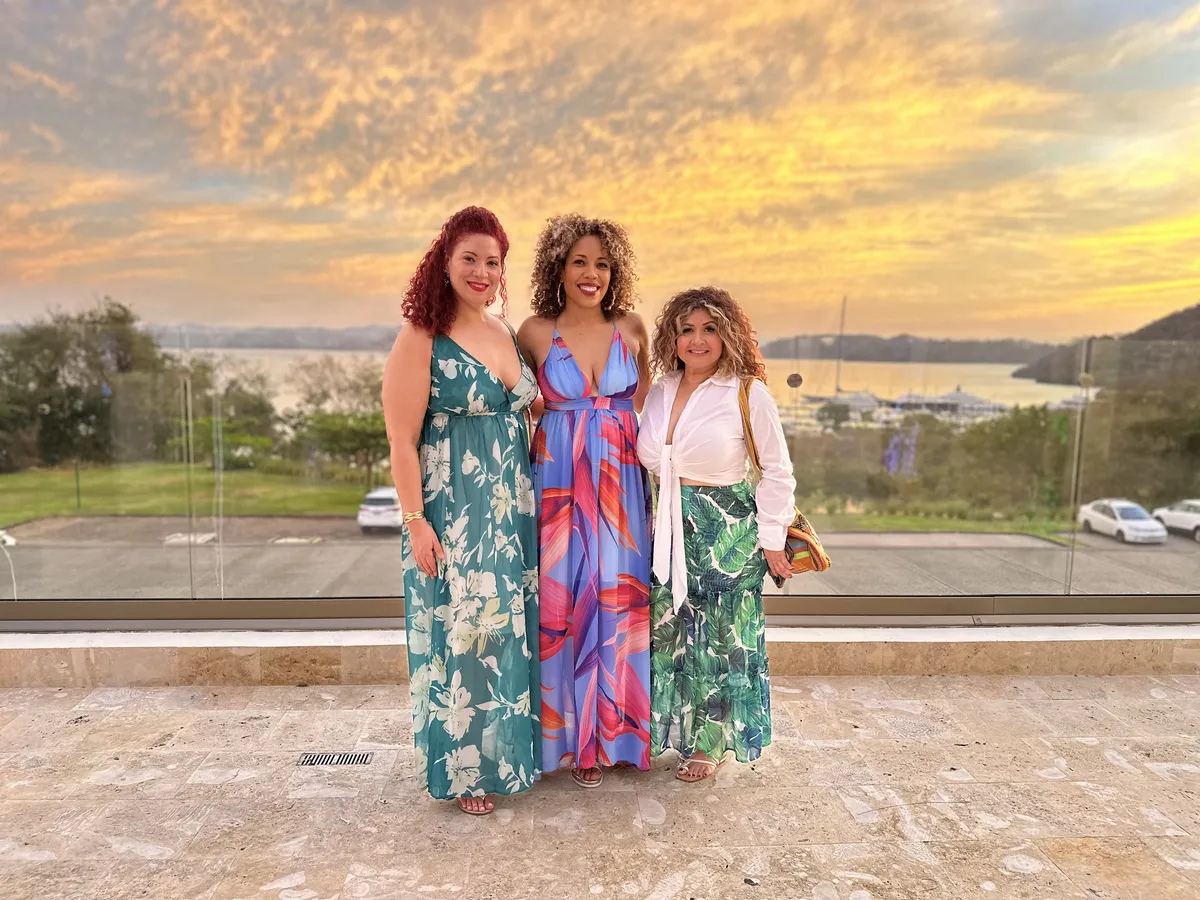 Women enjoying sunset during the WANTED Woman Escape in Costa Rica