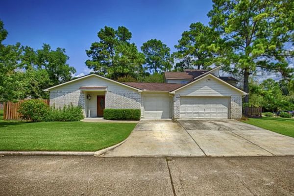 INSTANT EQUITY PLAY | SFR + INCOME-PRODUCING UNIT | WALDEN SUBDIVISION - HUGE DOUBLE LOT. HAWTHORNE DR, MONTGOMERY, TX 77356