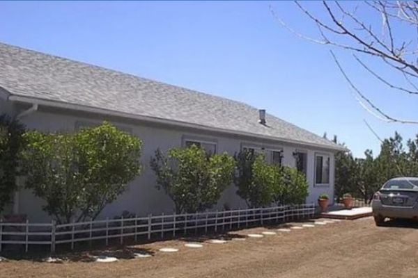 🌲🏔️ NORTHERN AZ DEAL OPPORTUNITY! 2.95 ACRES FIRE DAMAGE SFR + 1,200 SQ FT INTACT GARAGE - W PINTO DR, WILLIAMS, AZ 86046