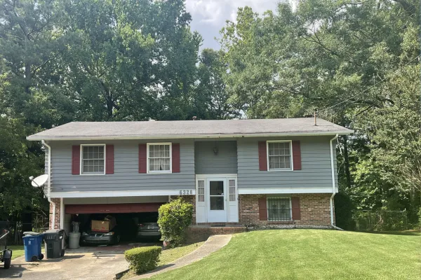 INSTANT EQUITY SPLIT-LEVEL IN RIVERDALE GA · 3/2 · CLAYTON COUNTY Valley Dale Dr, Riverdale, GA 30274