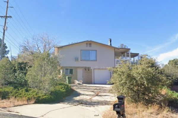 PRICE REDUCTION! GREAT LOCATION, ELEVATED LOT SFR WITH VIEWS IN PRESCOTT AZ · 3/2 · 1,624 SQFT · NO HOA W Delano Ave, Prescott, AZ 86301