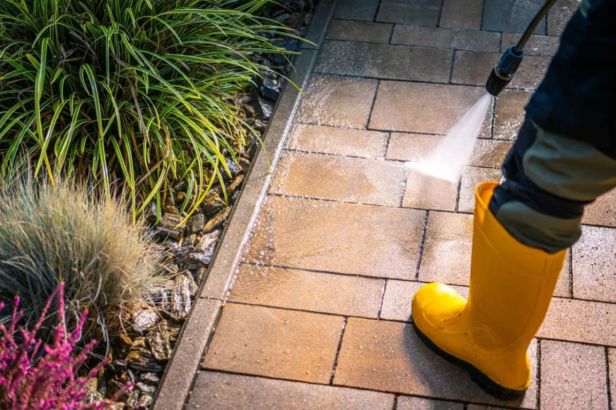 Professional Power Washing Services in Dover, Delaware