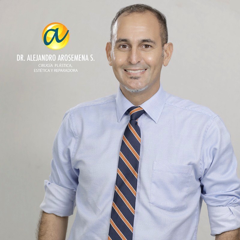 Consulta médica de valoración para ginecomastia