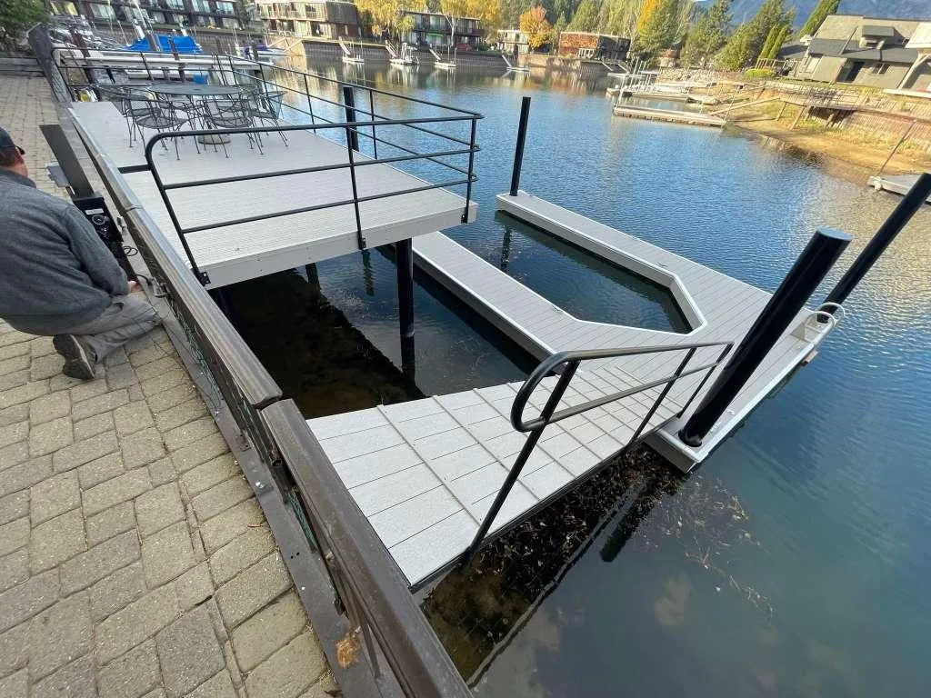  Custom Dock Construction