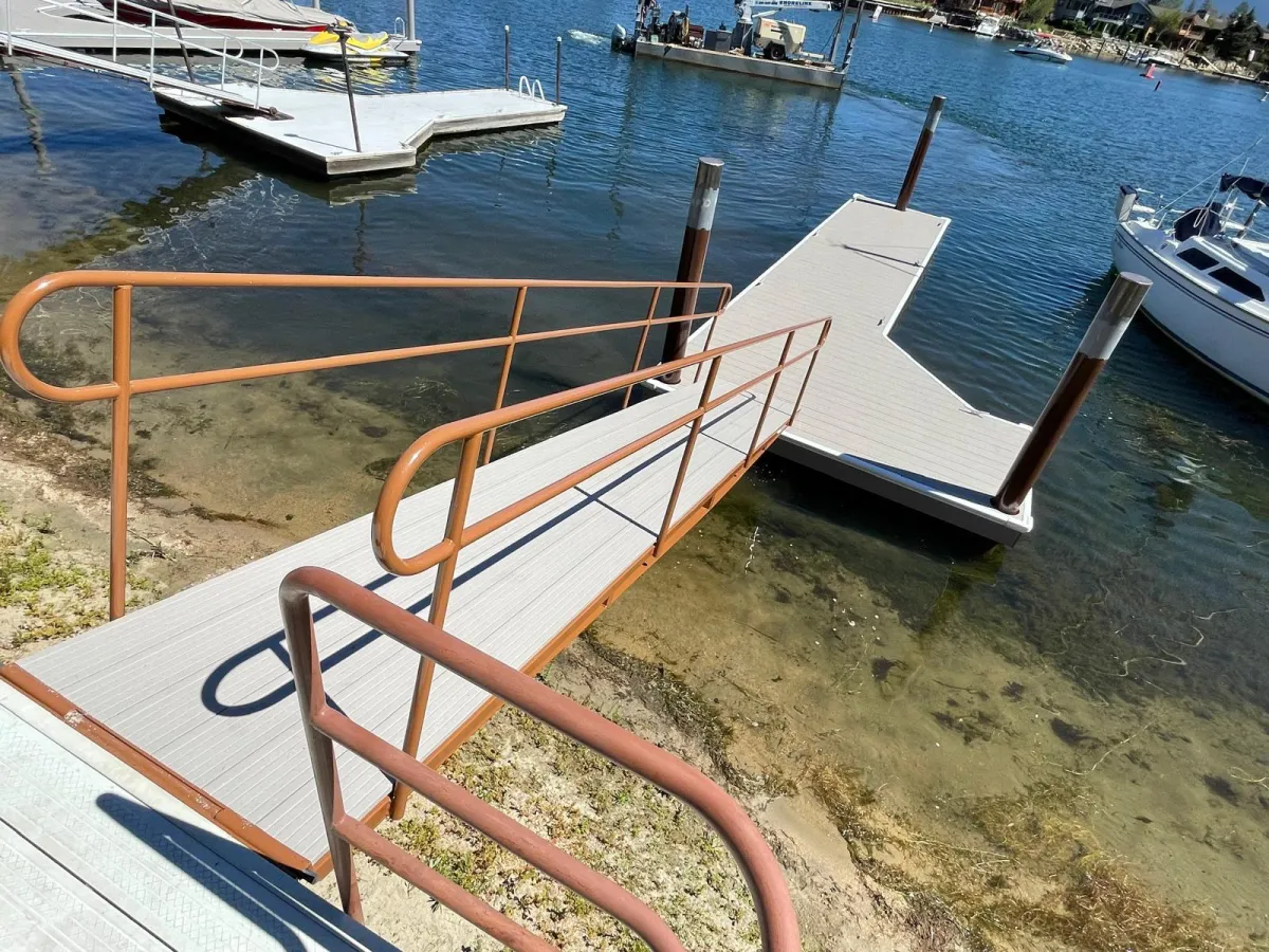  Custom Dock Construction