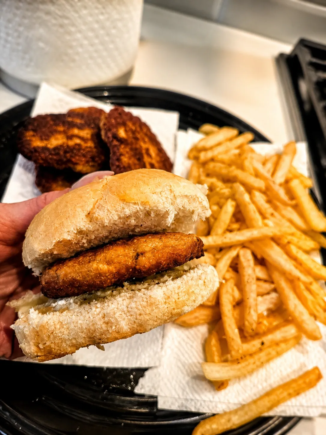 Homemade Chicken Sandwiches That Beat The Drive-Thru 🍔