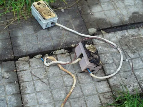 Commercial Electric