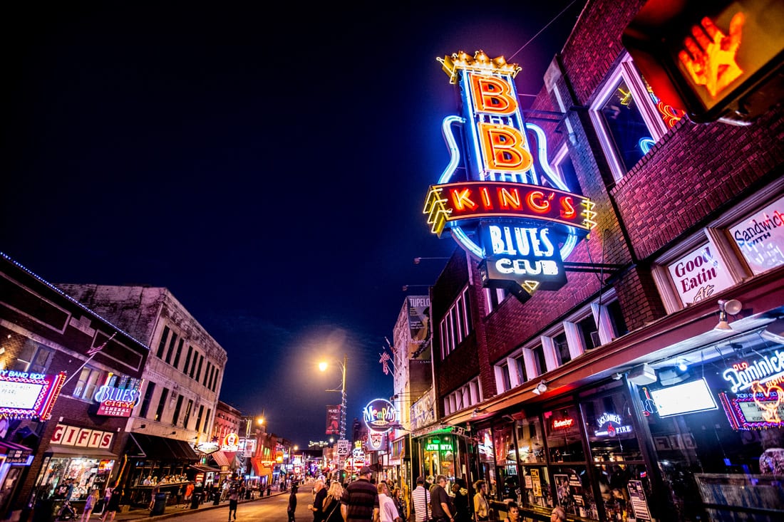 Beale Street in Memphis, Tennessee: The Heartbeat of Music, Culture, and Nightlife 🎶 – Memphis, TN