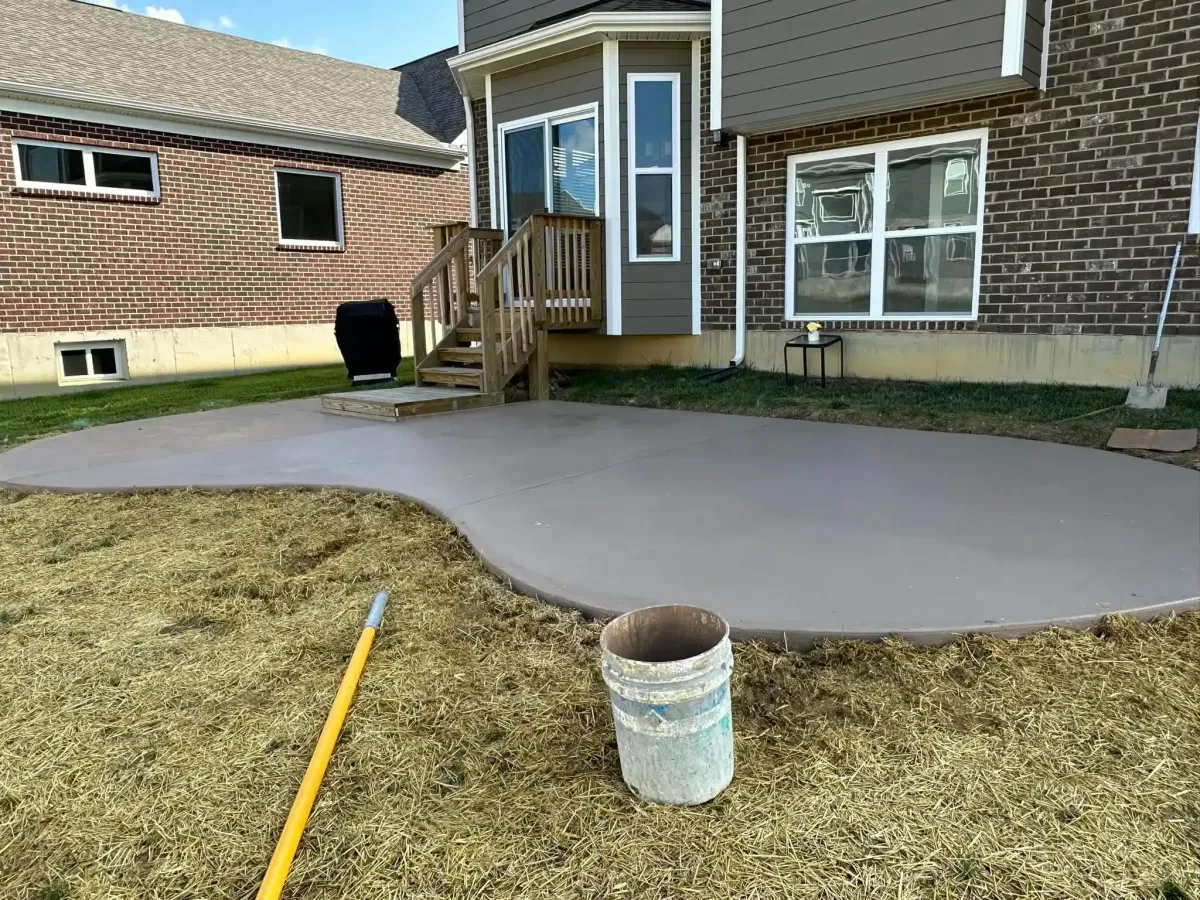 Warner Robin Concrete builds and installs Patio.