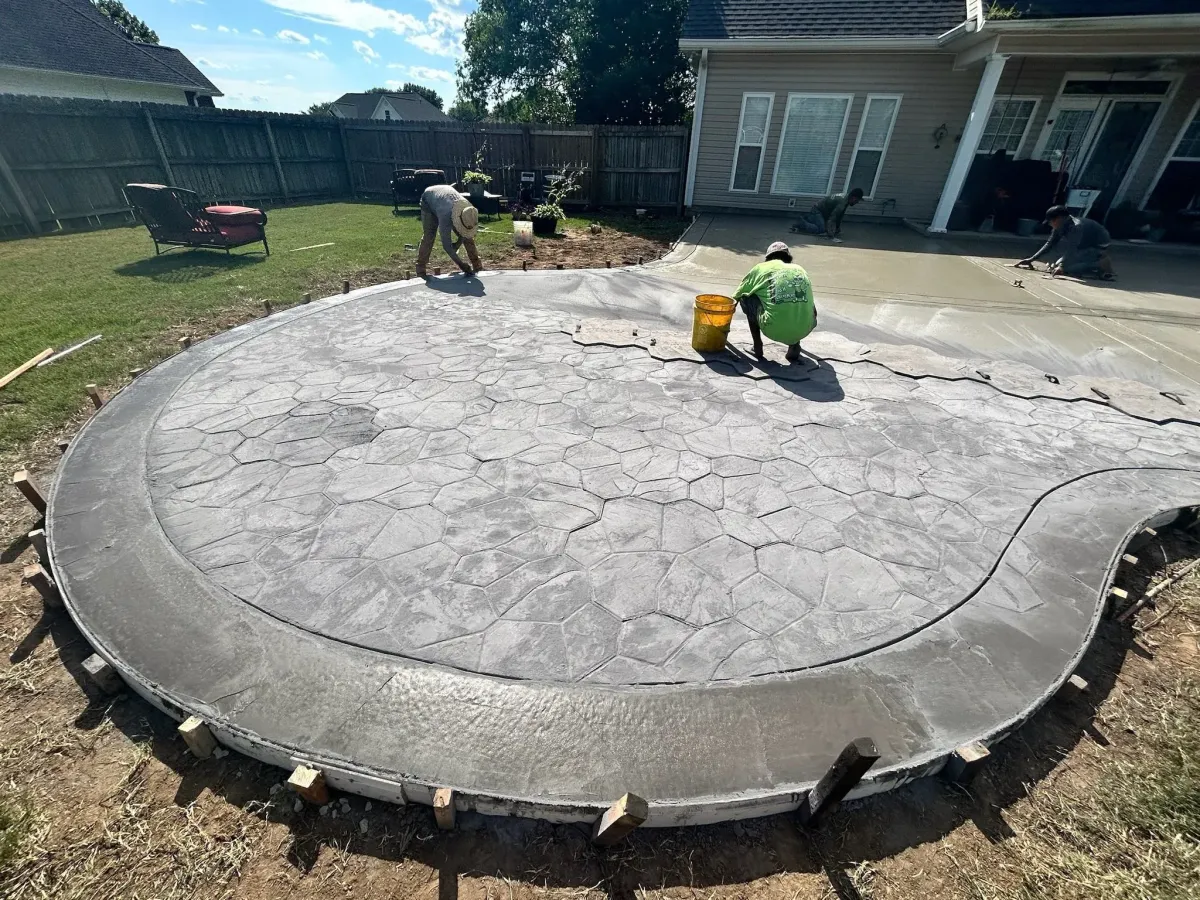 Warner Robin Concrete builds and installs Patio.