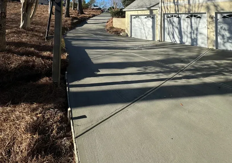 Warner Robin Concrete builds and installs Driveway.