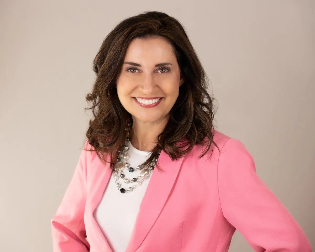 Portrait of Realtor and Associate Broker Jennifer Fitze