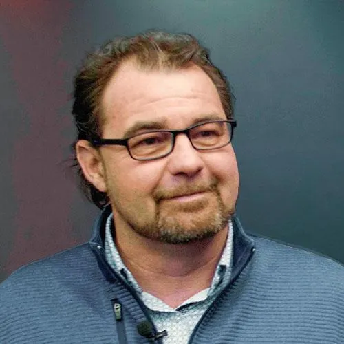Headshot photograph of Larry Gebhart
