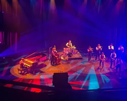 Dining/Cocktail Entertainment in Coachella Valley