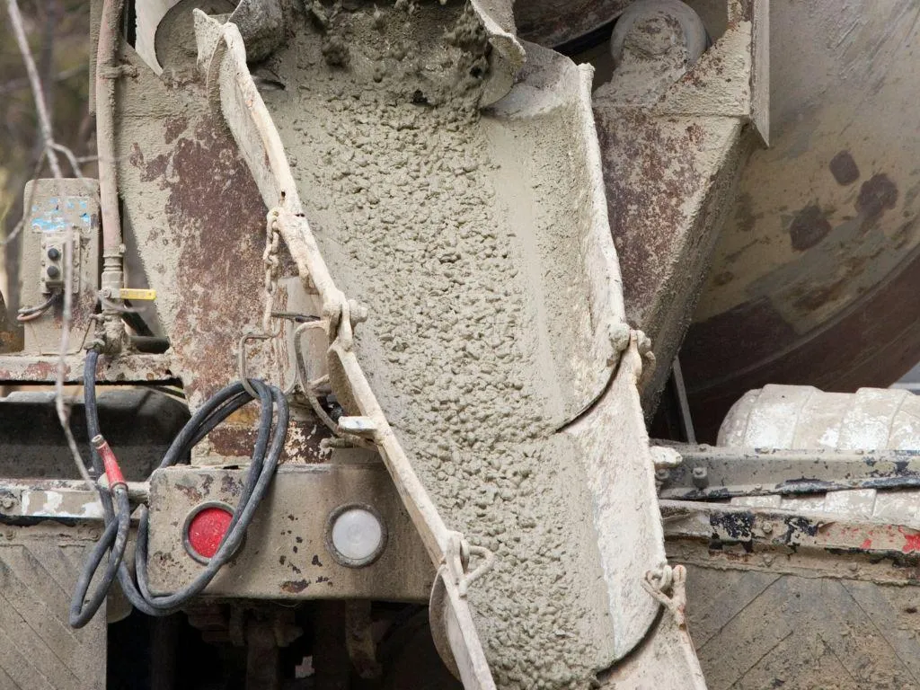 ommercial concrete loading pad with reinforced slab