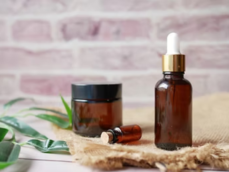 Aromatherapy massage in Houston using natural essential oils for relaxation and improved sleep