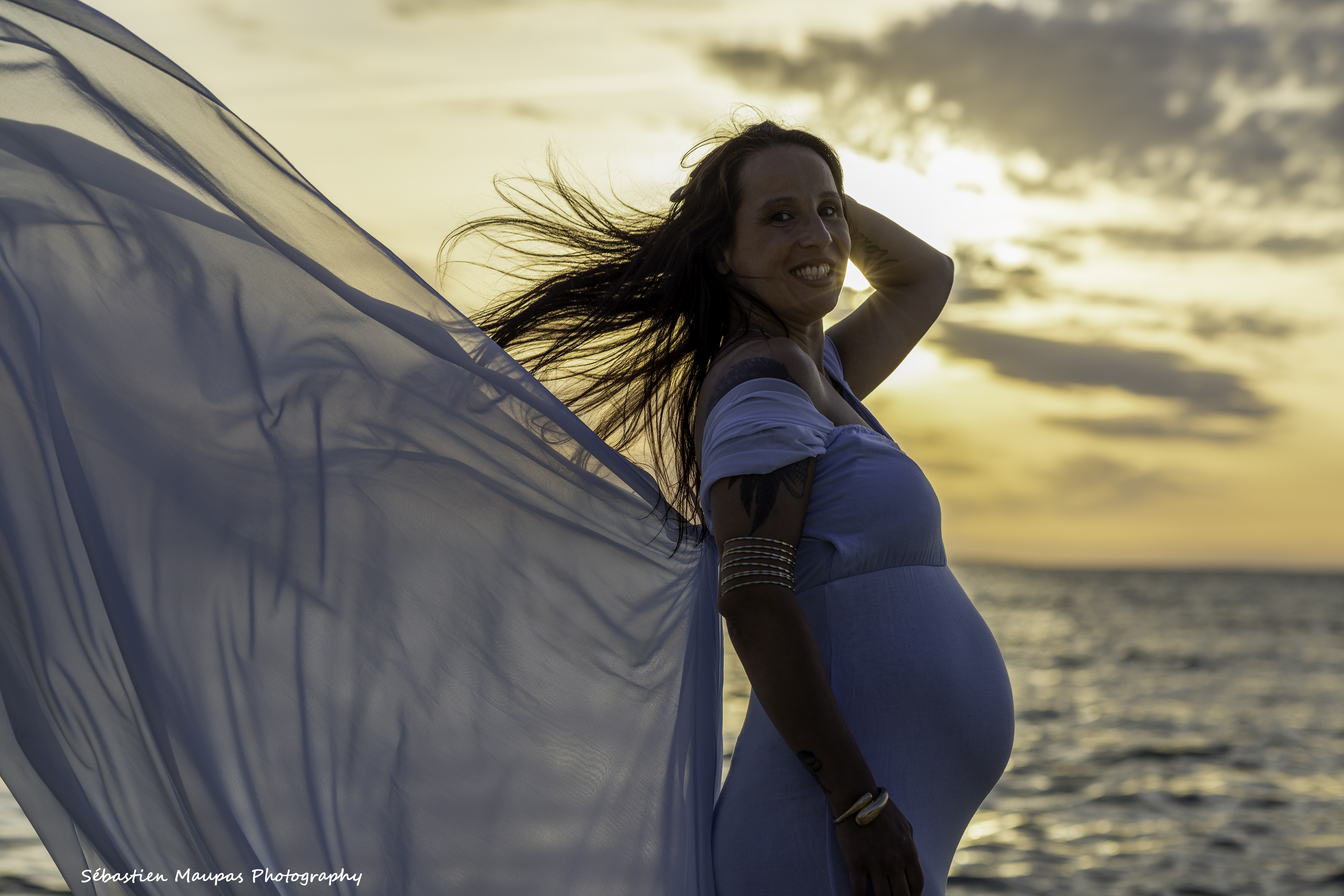Où faire une séance photo grossesse à La Rochelle ?