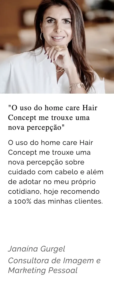 cliente satisfeita com o Roberta Gomes dona do Hair Concept by Rg Vitoria salao de Beleza