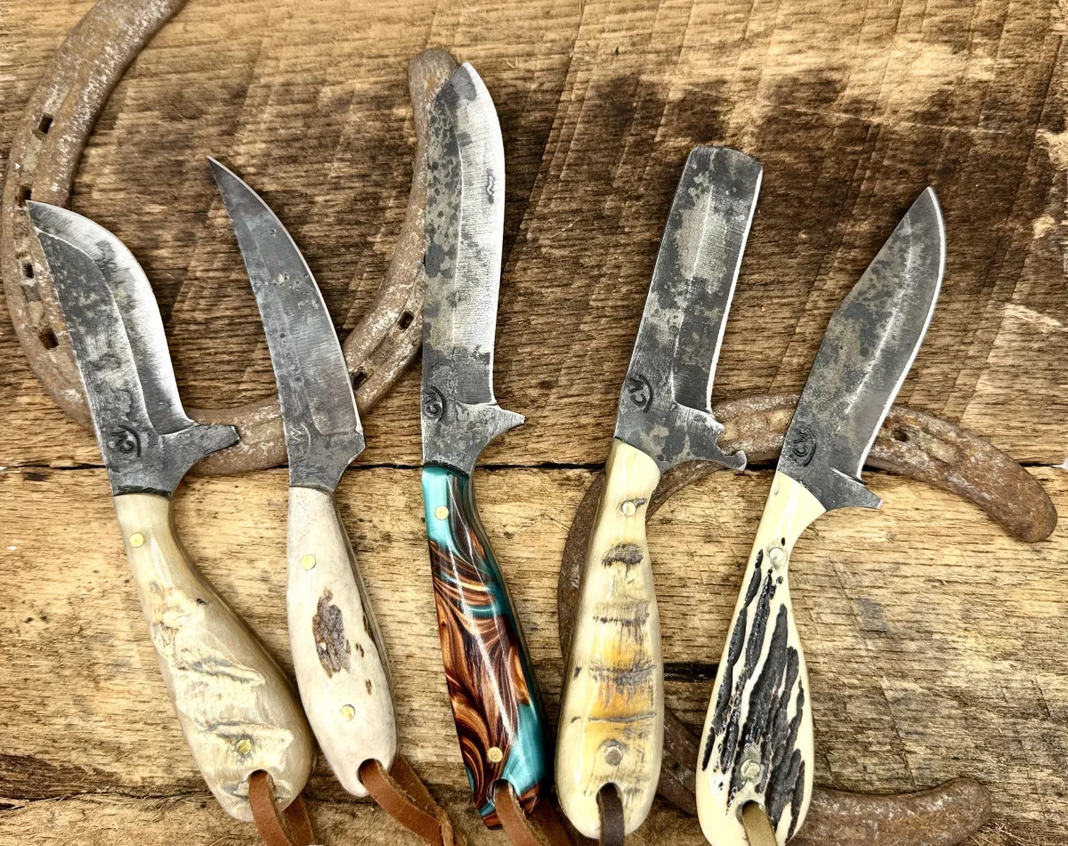 CW Handmade Knives and Leather Work 