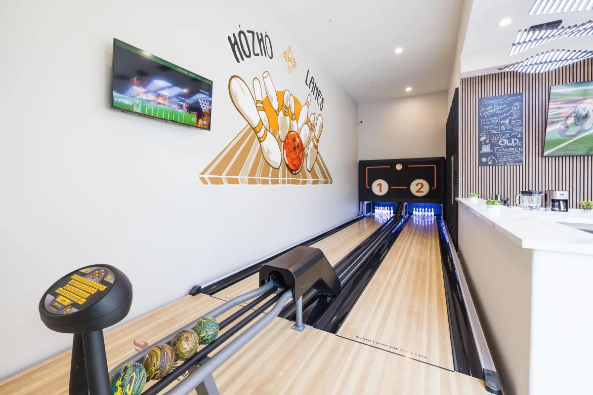 Outdoor seating with ceiling fan and tv
