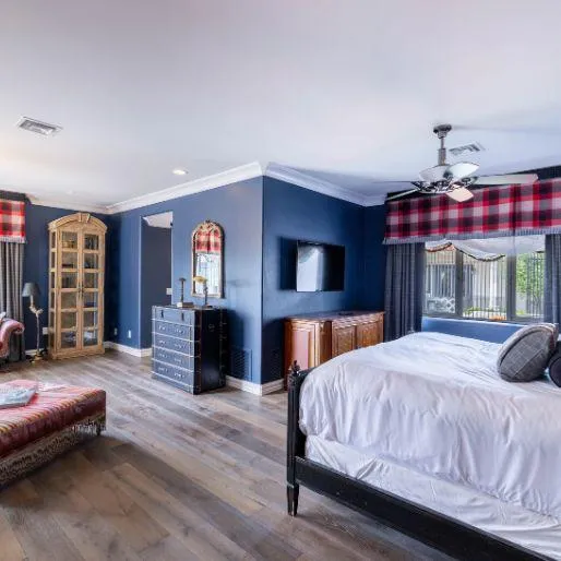 ranch style bedroom set up