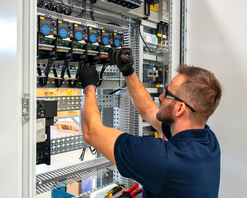 Elektrotechniker