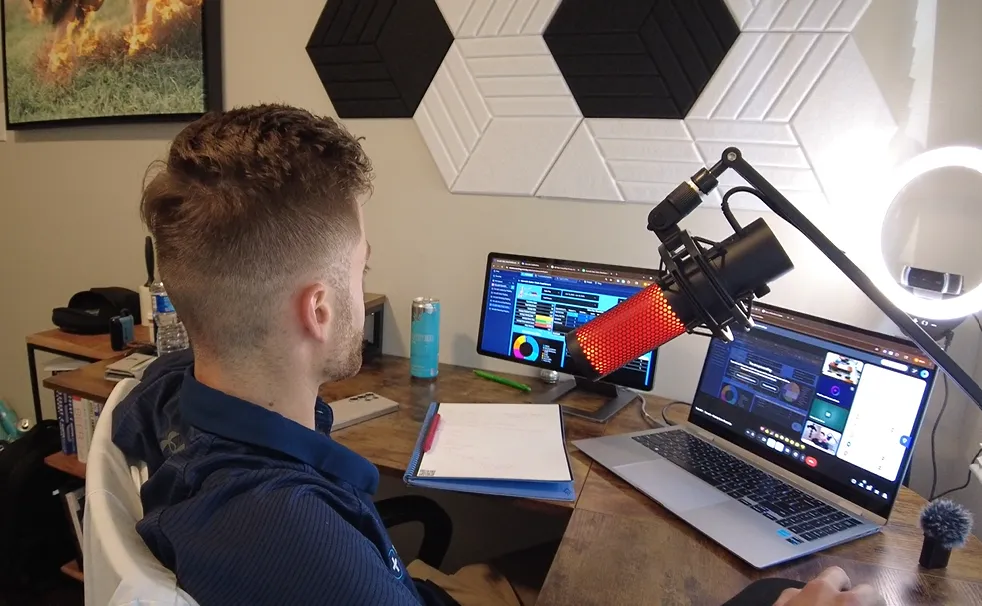 a couple of chairs sitting next to each other near a window