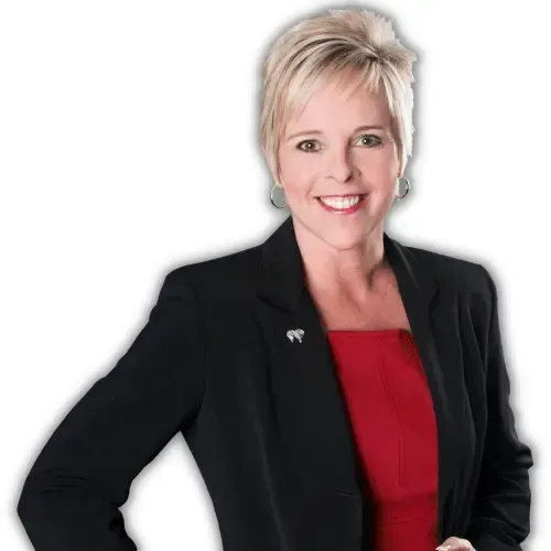 Headshot of Kris Anderson, luxury real estate specialist, praising Abel as one of the best funnel builders and lead generation specialists in the US.