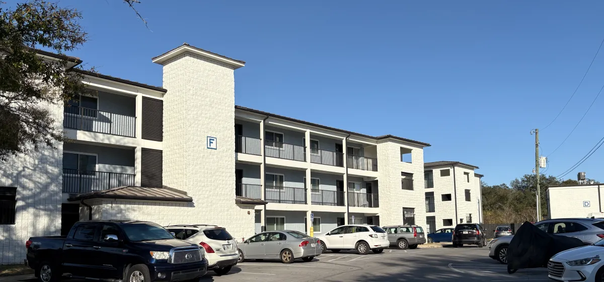 We Buy Class-Band Class-C Multi Family Properties
