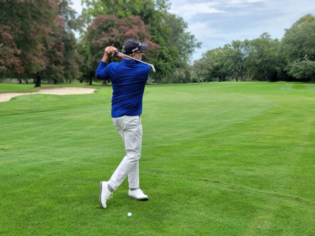 Bryan Zurawski golf swing blue