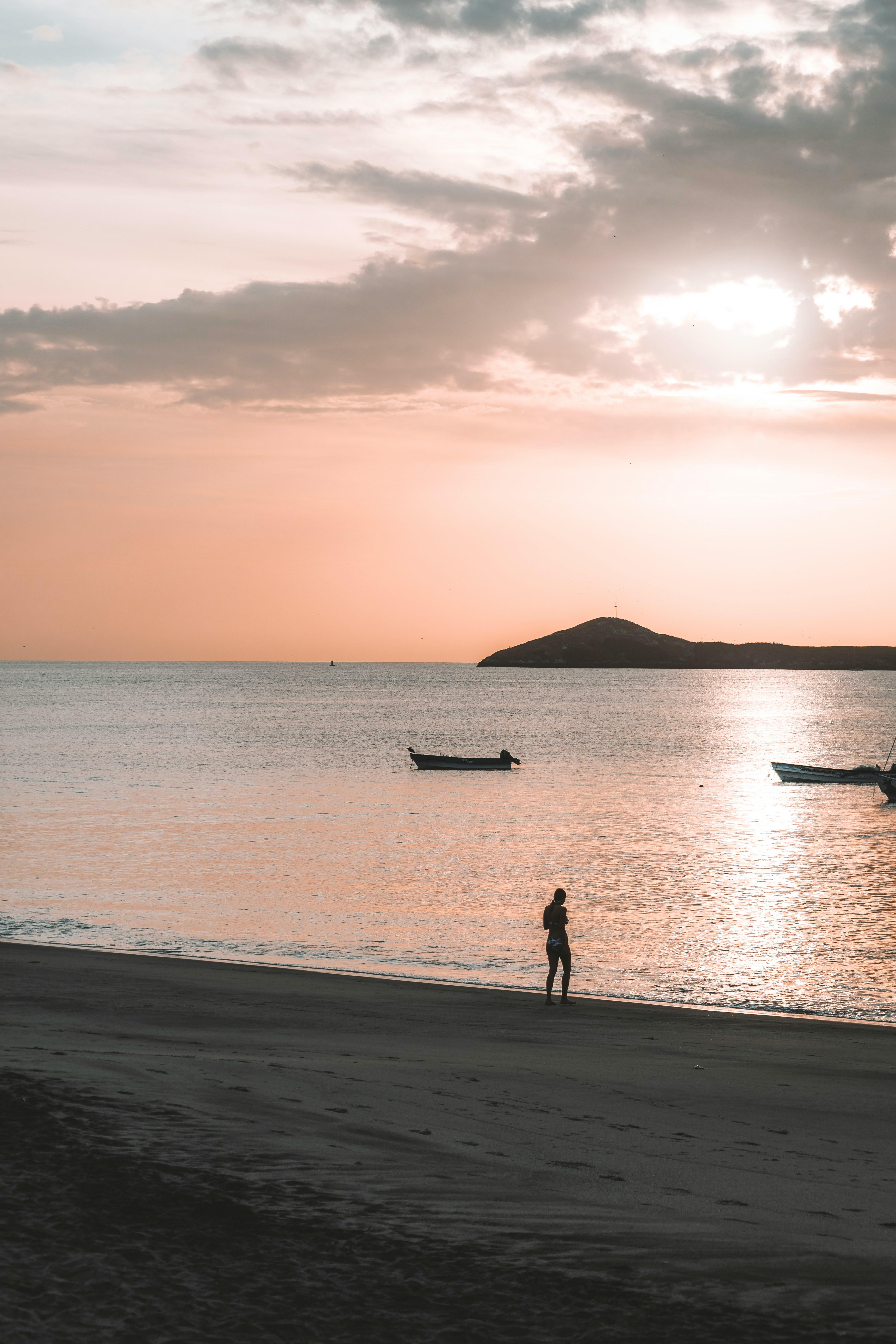 How to Move to Panama: The Ultimate Expat Relocation Guide 2026