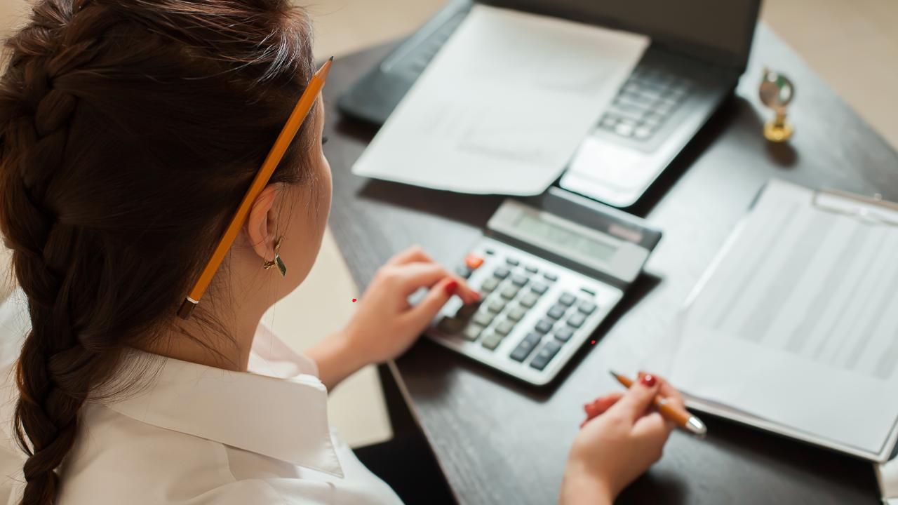 How a Bookkeeping Consultant Drives Business Growth
