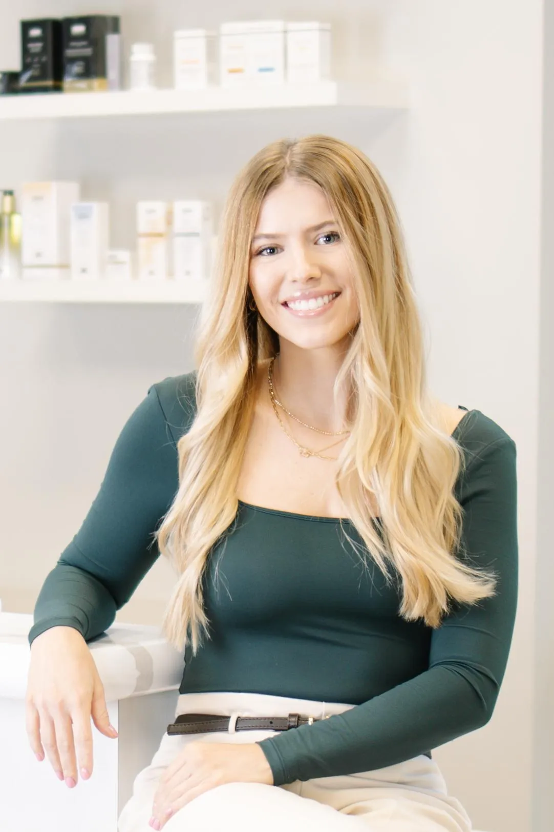 Meredith, expert nurse injector at Lift Med Spa in Houston, specializing in Botox, dermal fillers, and non-surgical facial rejuvenation.